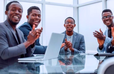 Finding Clients on LinkedIn with Direct Messages